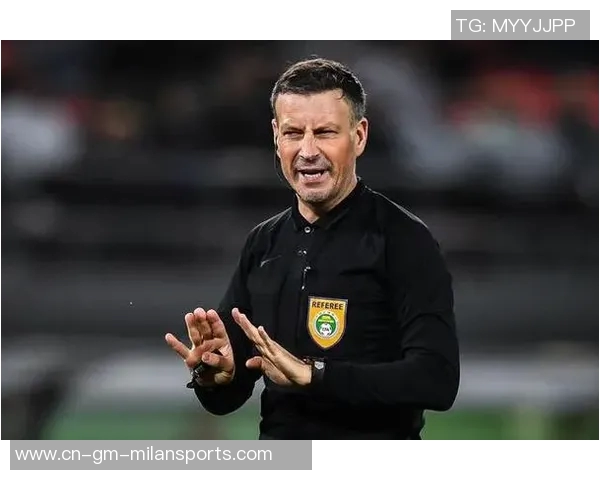 克拉滕伯格回应约克雷斯争议称裁判不会偏袒需适应英超节奏 克拉滕伯格回应约克雷斯争议称裁判不会偏袒需适应英超节奏