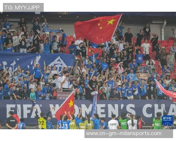 武汉车谷江大女足迎战奥克兰联现场观众人数创下新高达到32318人