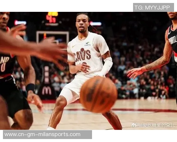 米切尔半场表现亮眼仅用16分钟砍下14分4助攻3抢断展现实力