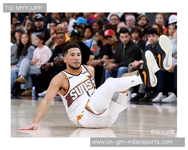 布克末节神勇三分狂飙34分5板10助却难阻球队失利