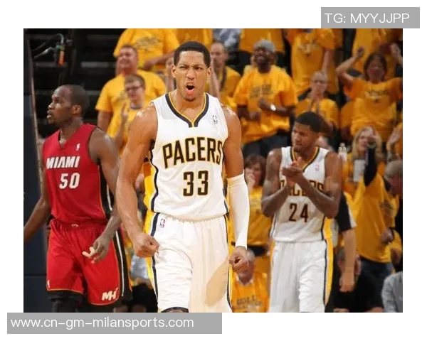 纳斯赞乔治训练表现出色移动灵活投篮精准防守本能强大